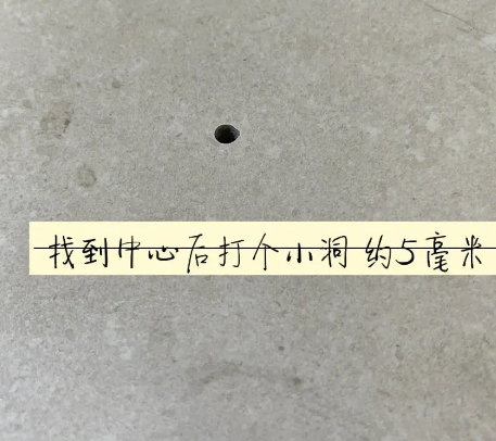 盘锦市瓷砖空鼓维修公司专业解答在瓷砖铺贴过程中，如果砂料搅拌不均匀，将会带来以下问题